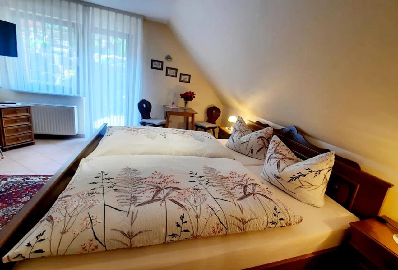 Gaestehaus Haaser Hotell Bad Peterstal-Griesbach Exteriör bild