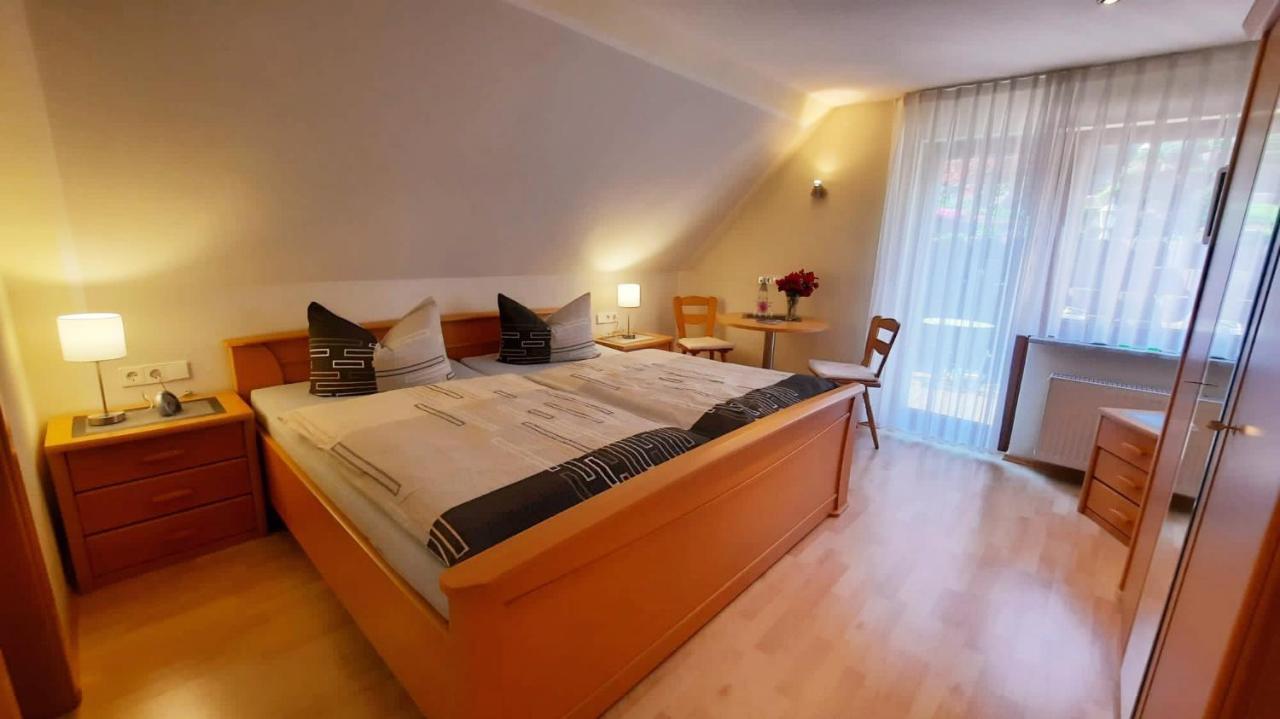 Gaestehaus Haaser Hotell Bad Peterstal-Griesbach Exteriör bild