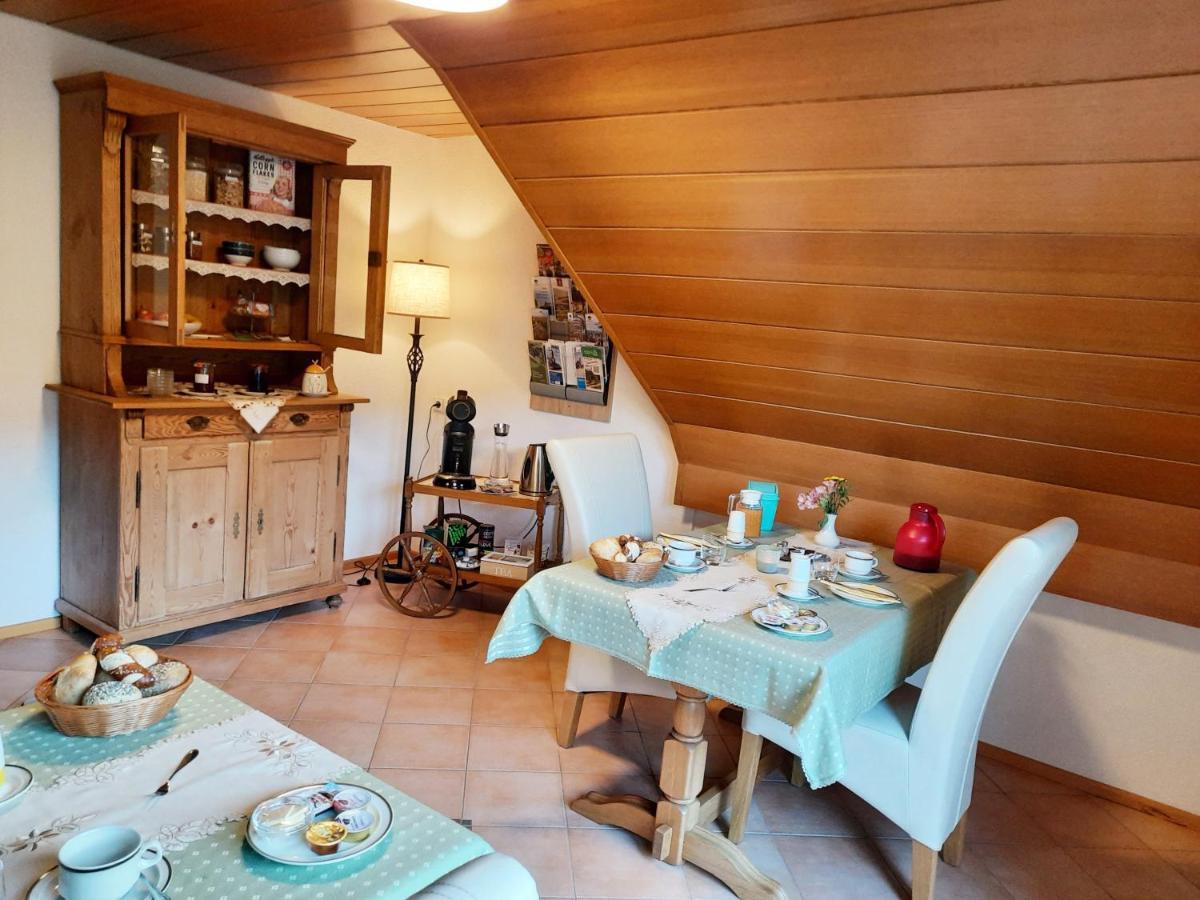Gaestehaus Haaser Hotell Bad Peterstal-Griesbach Exteriör bild